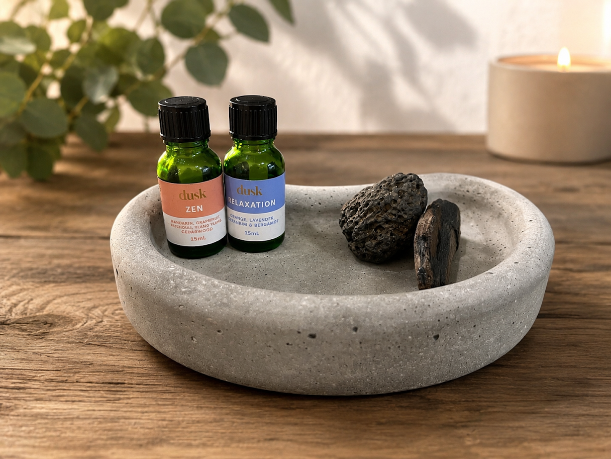 Handmade Concrete Trinket Dish | Minimalist Catchall Tray | Jewellery & Crystal Bowl