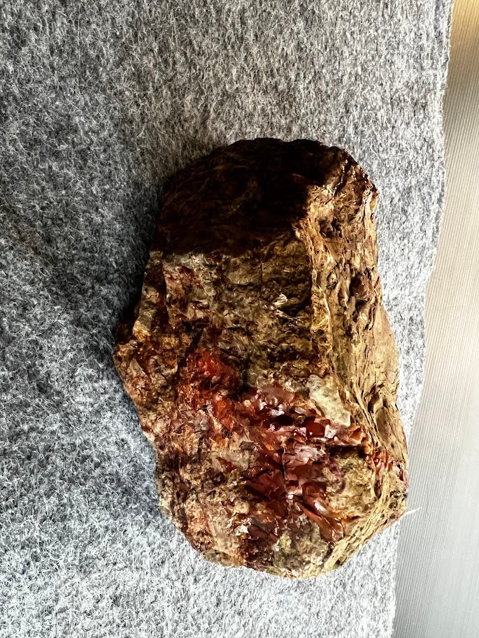 Could this be hiding an incredible agate centre?