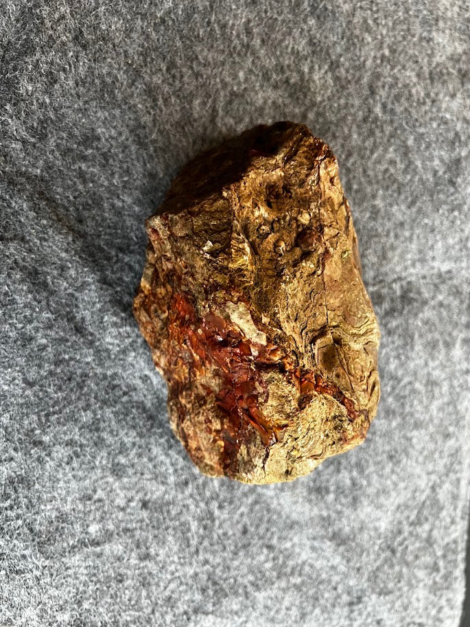 Could this be hiding an incredible agate centre?