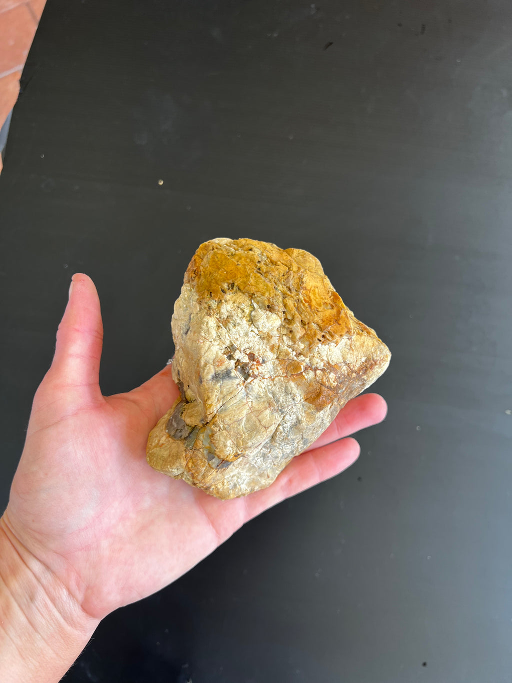 🪨 Hand-Dug Quartz & Chalcedony Specimen